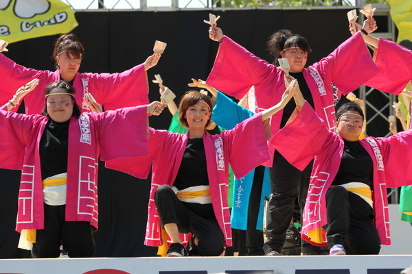 よつ葉ハッピーダンスクラブ 公益財団法人にっぽんど真ん中祭り文化財団 真夏の名古屋 最大の祭典