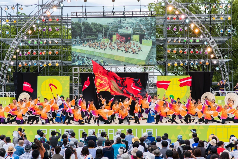 大阪芸術大学 よさこい×結び チーム写真